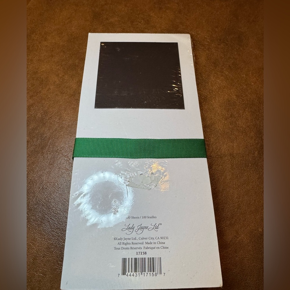 NWT Merry Christmas Notepad with Pen and Green Ribbon - Picture 4 of 6